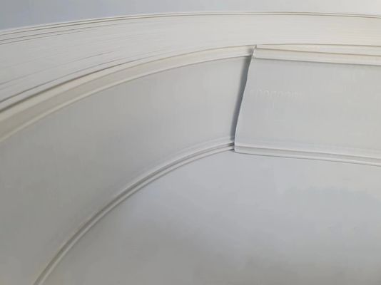 অ্যালুমিনিয়াম কঠোরতা 70MM 76MM 93MM সঙ্গে সাদা রঙের চ্যানেল লেটার ট্রিম ক্যাপ